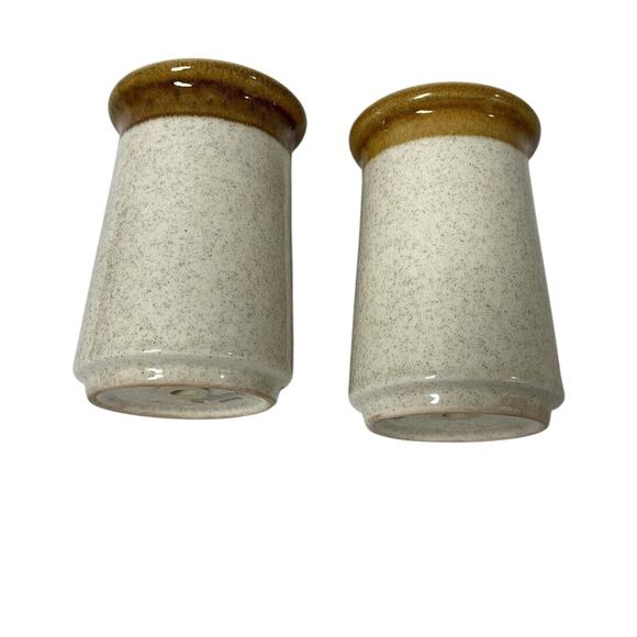 Vintage Mikasa Salt and Pepper Shaker Set Stone Manor Stoneware F5800 Japan - Picture 9 of 11